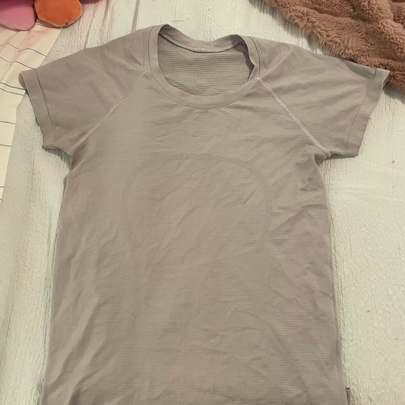Lululemon Swiftly Tech Short Sleeve size 6 - Picture 5 of 5